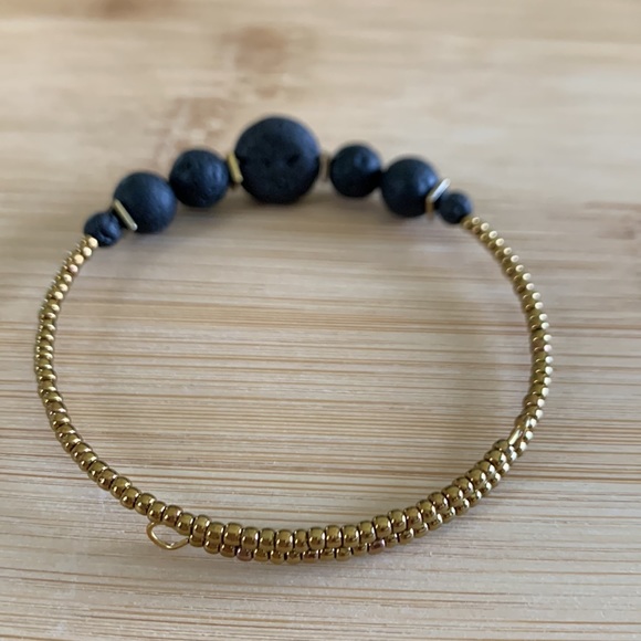 Essential Oil Beaded Bracelet New Condition - Picture 2 of 2